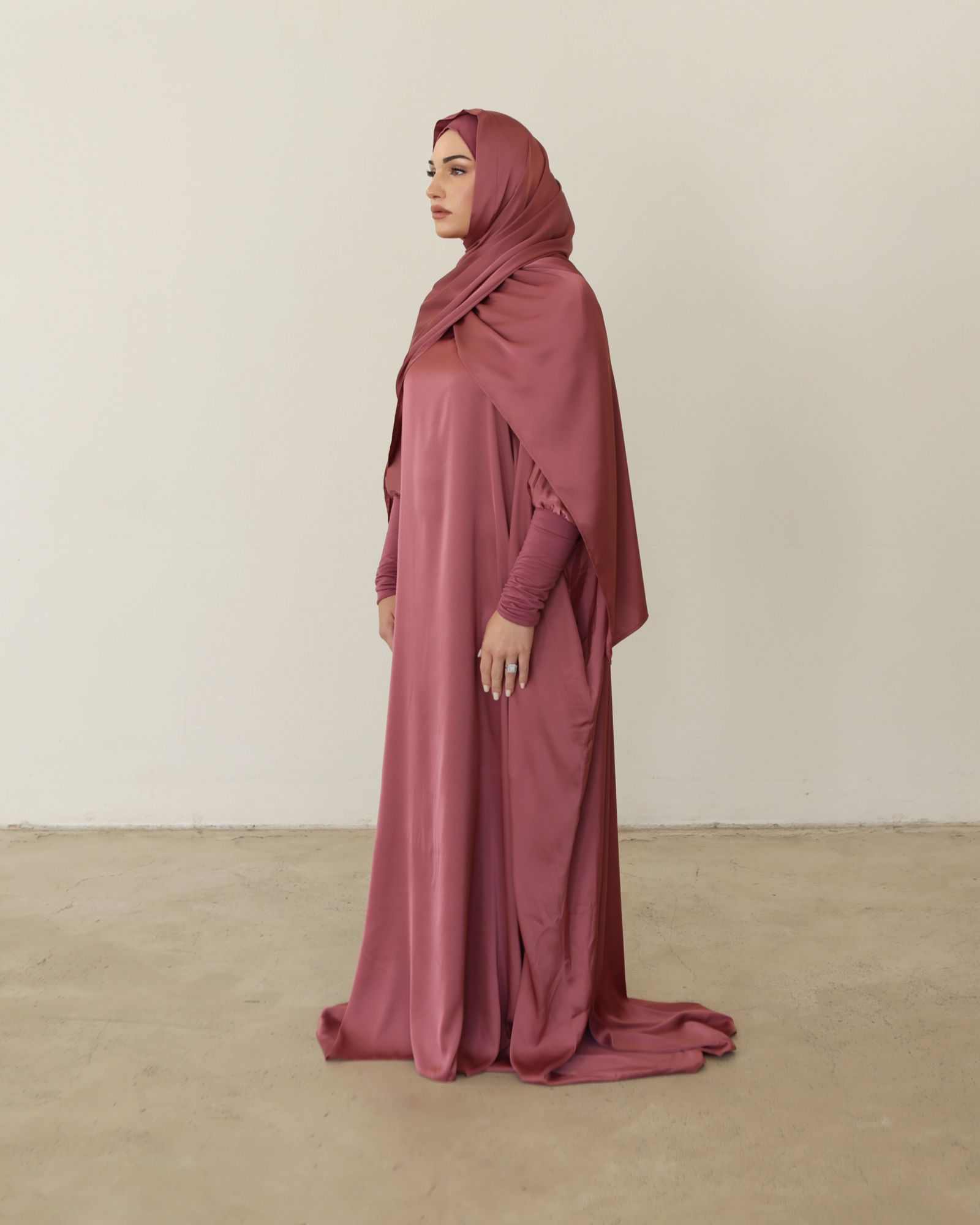 Fatima Prayer Gown