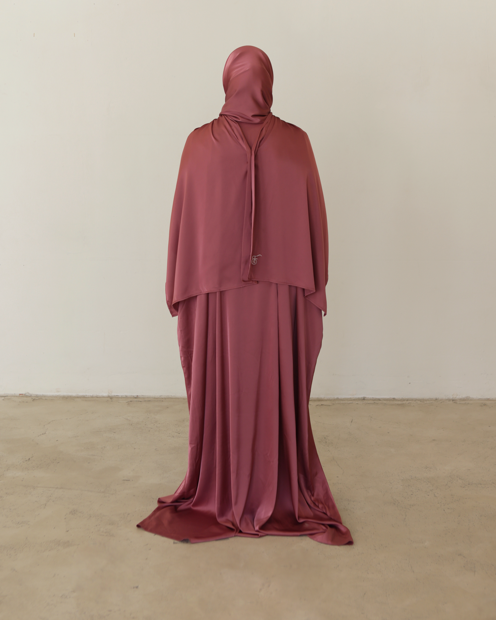 Fatima Prayer Gown