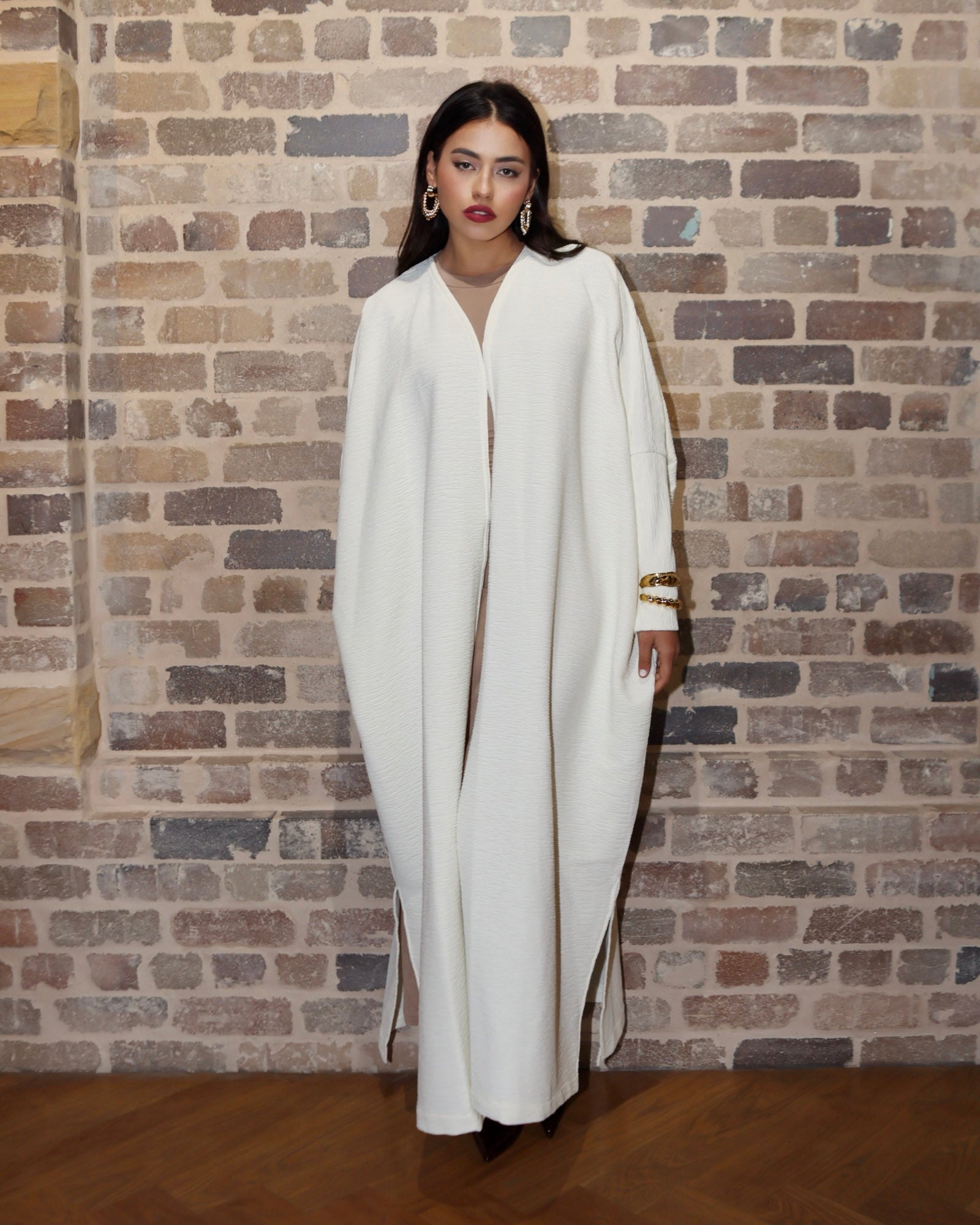The Aura Cape White