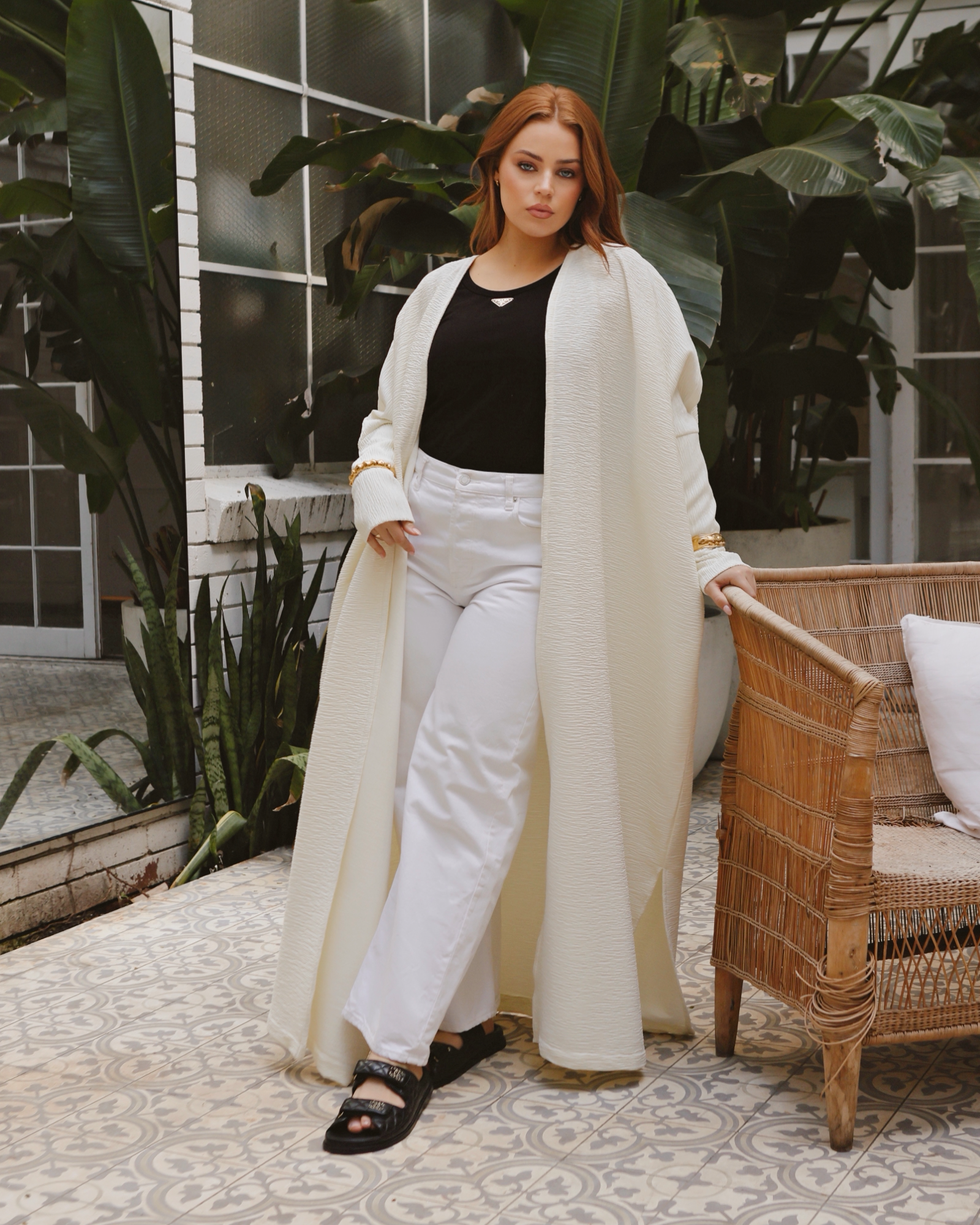 The Aura Cape White