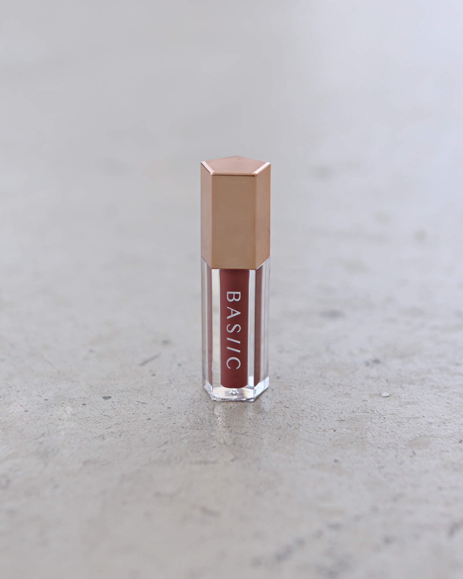 Basiic Vegan Lip Gloss Rude Brown